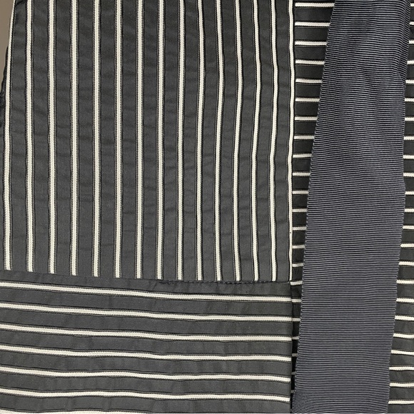 CAROLINA HERRERA Navy & White Stripe Cotton Polyester A-Line Skirt - Size 0 - Picture 5 of 7